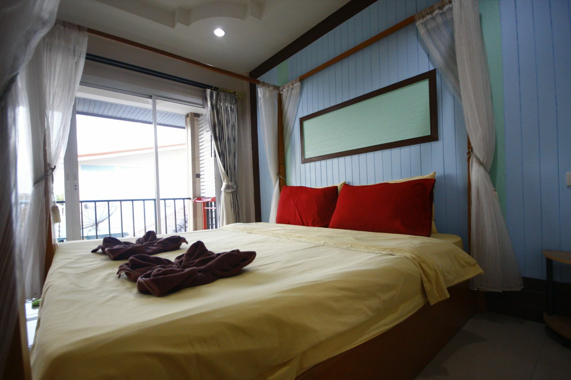 Koh Larn Sea Side Resort Екстериор снимка