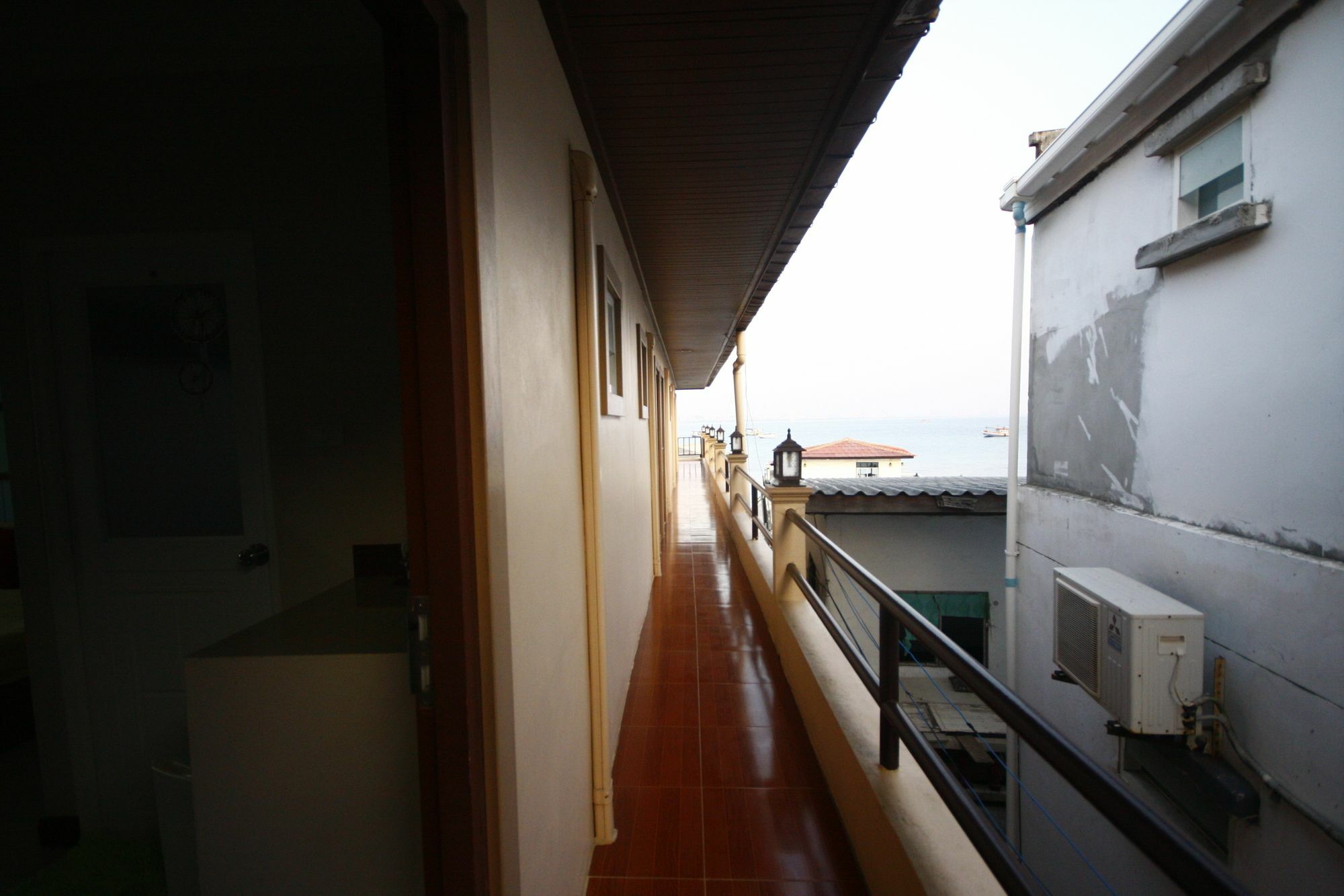Koh Larn Sea Side Resort Екстериор снимка